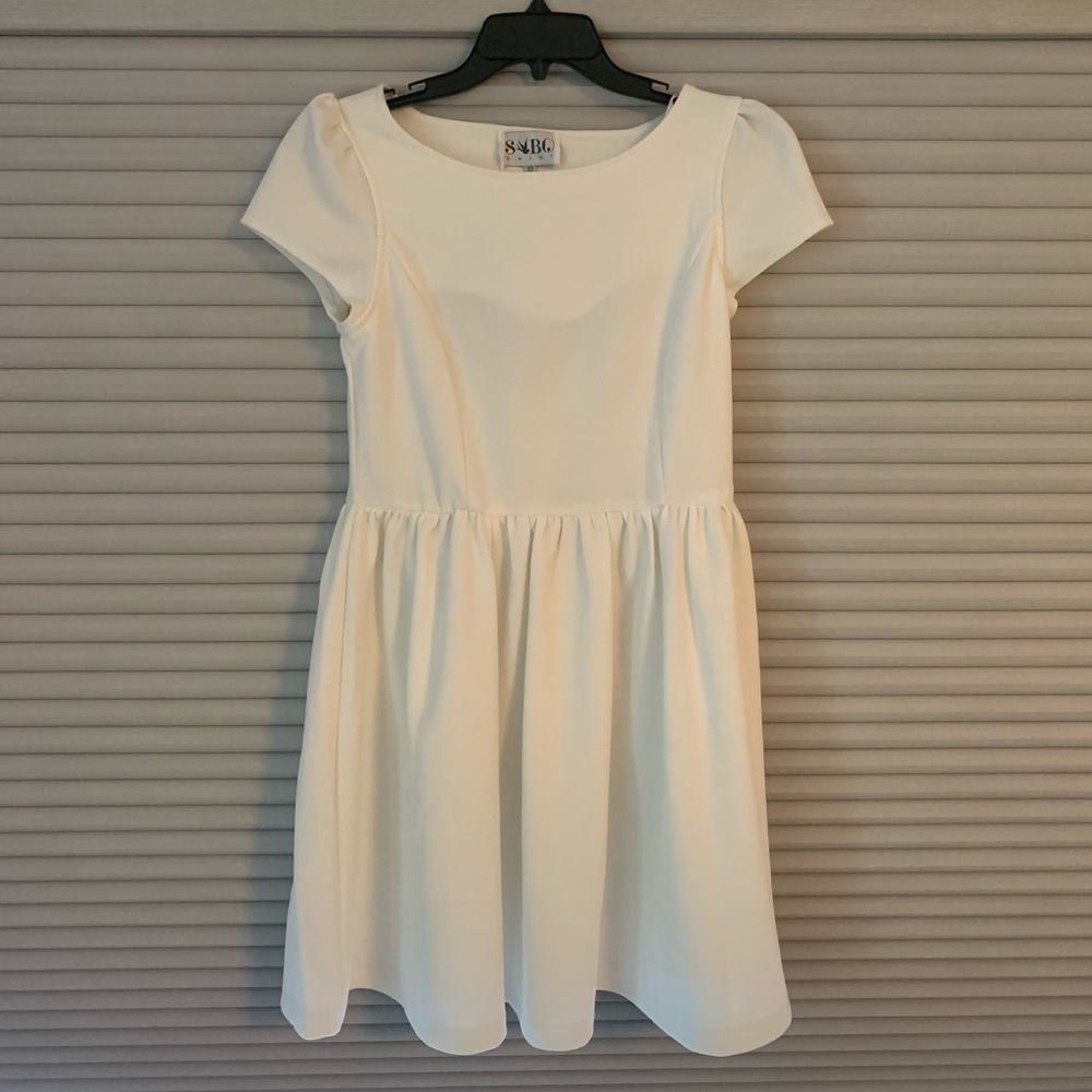 Calling all future brides! - Picture 3 of 7